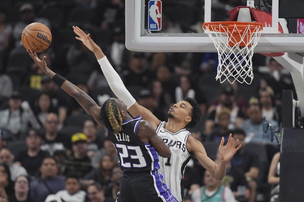 进攻端既能 进攻端既能