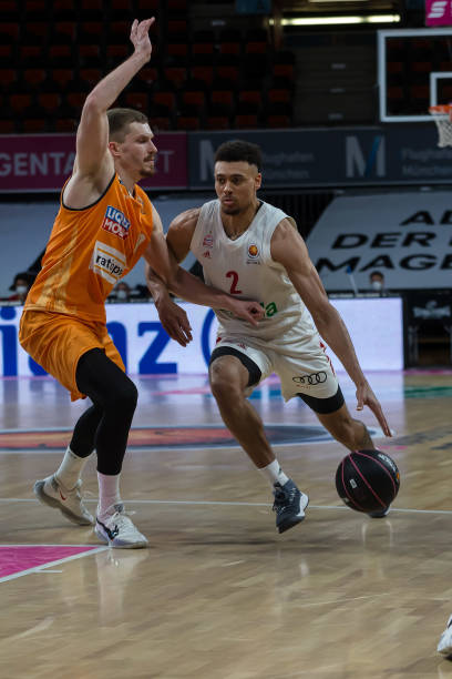 21岁的男 21岁的男