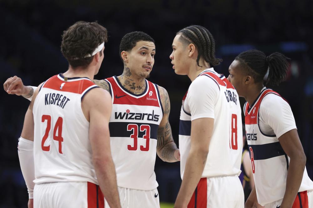 兰出战的三 兰出战的三